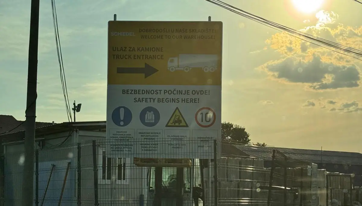 Vertikalna signalizacija IMAL Beograd 4
